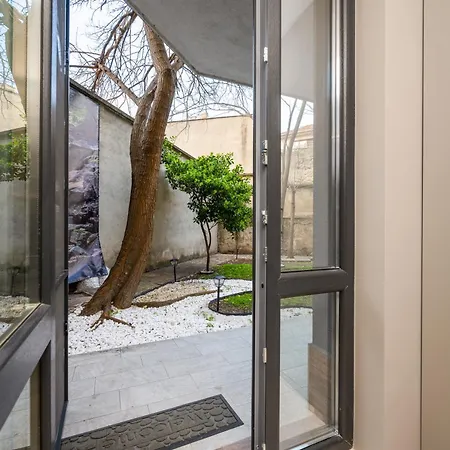 Apartament With Patio Close To Sea