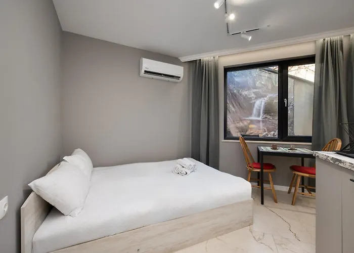 With Patio Close To Sea Apartament