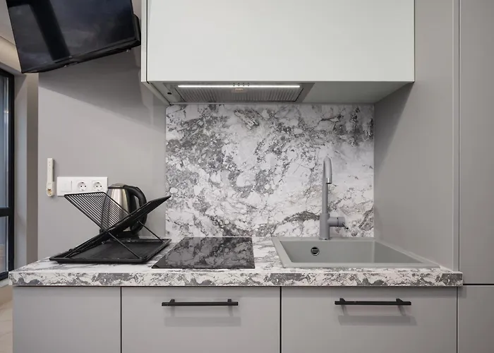 Apartament With Patio Close To Sea Warna