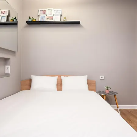 דירה With Patio Close To Sea *