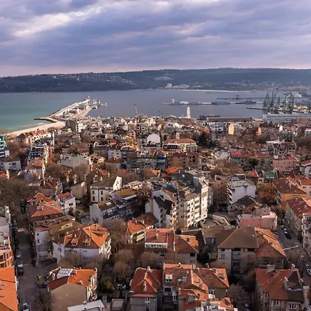 דירה With Patio Close To Sea וארנה