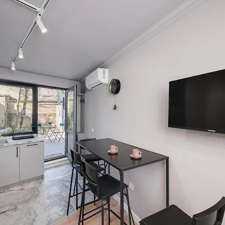 With Patio Close To Sea * וארנה