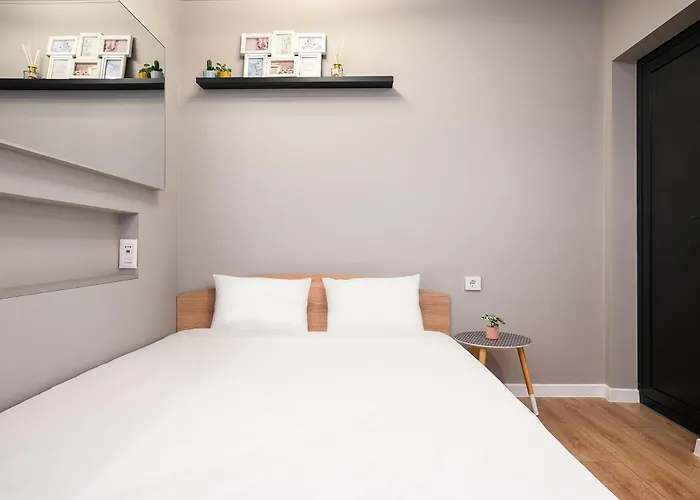 Apartment With Patio Close To Sea *